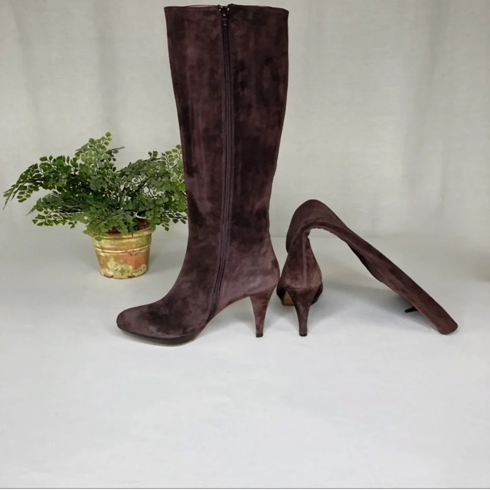NWOB Pura Lopez Dark Brown Suede Heeled Boots, U.S. Size 7.5 - Picture 2 of 6